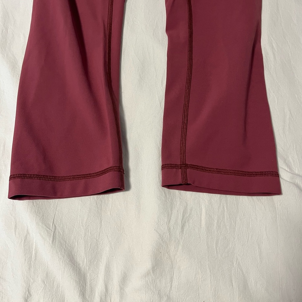 Lululemon Wunder Under Crop *Mid-Rise FullOn Luxtreme 21” Leggings Size 6 Merlot - Picture 10 of 13